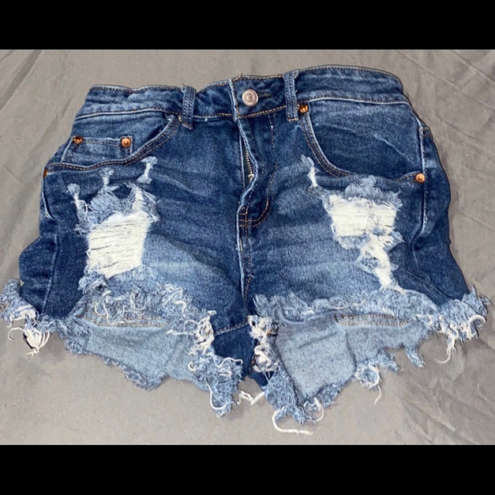 Almost famous Jean shorts